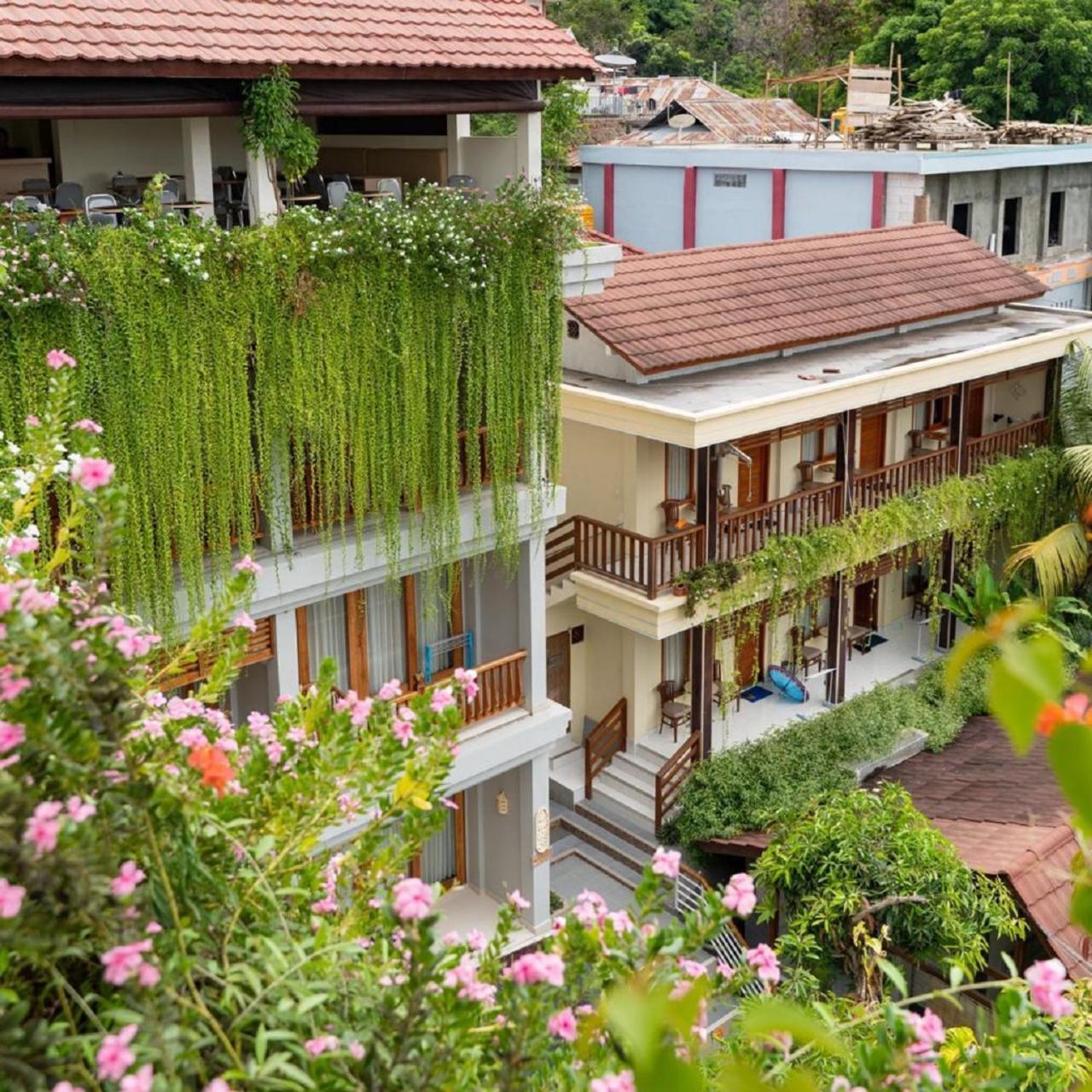 Komodo Lodge Labuan Bajo Exterior foto
