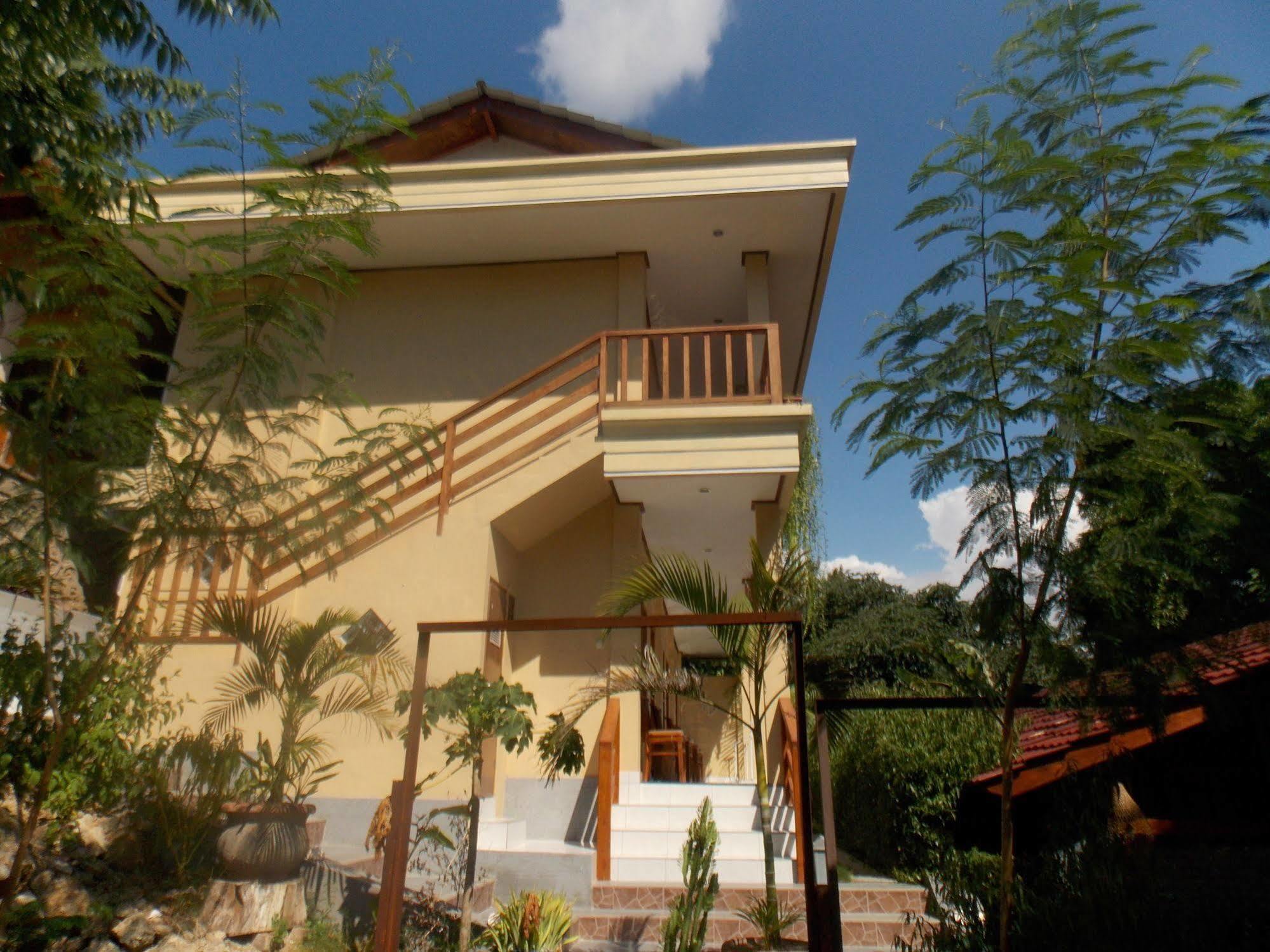 Komodo Lodge Labuan Bajo Exterior foto